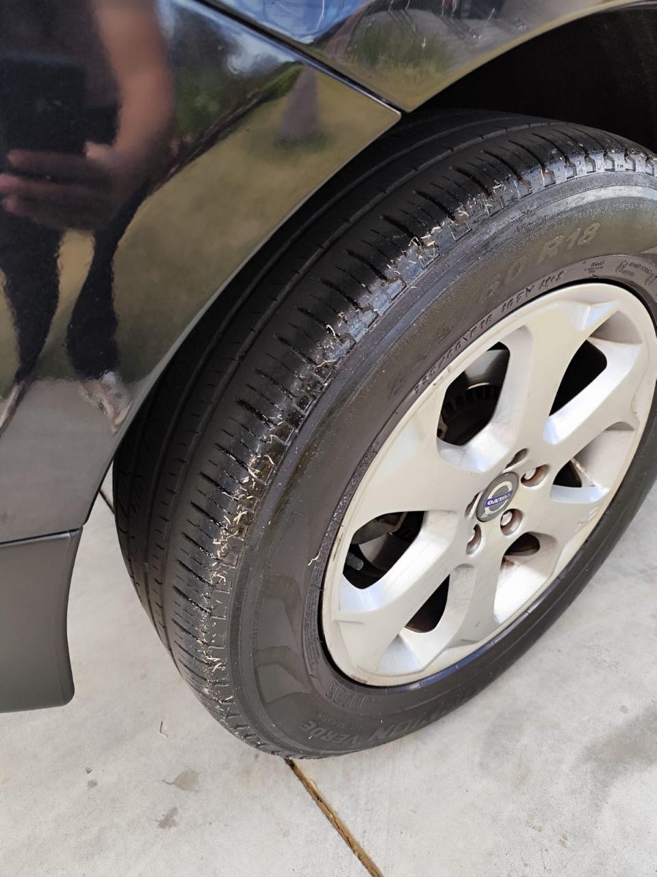 Volvo XC60 2009 - Preto — miniatura 6